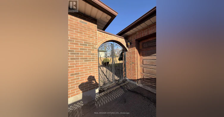 MAIN-653 Athol Street E, Oshawa, ON, L1H 1M2 - 21