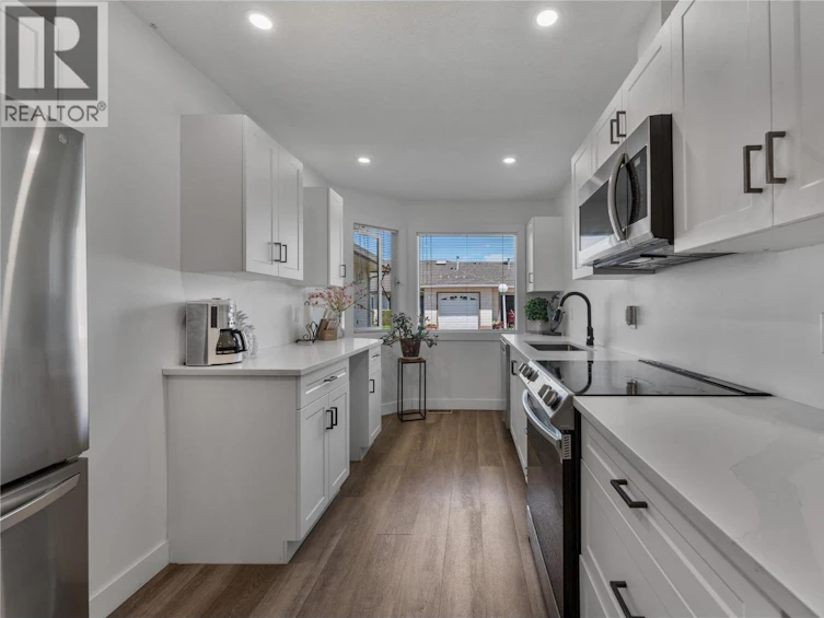 3-1874 Parkview Crescent, Kelowna, BC, V1X 7G6 - 11