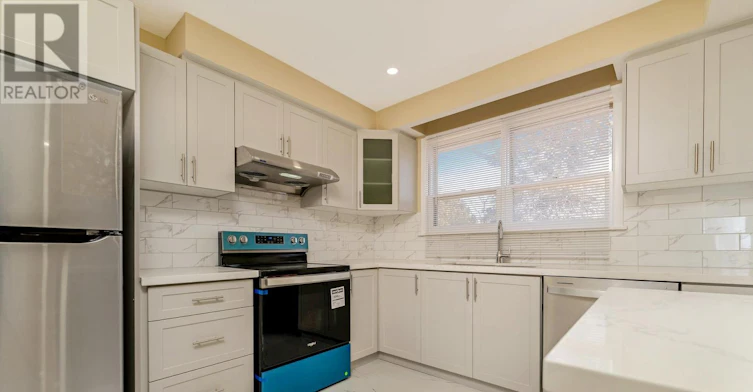 113 Poynter Drive, Toronto, ON, M9R 1L7 - 14