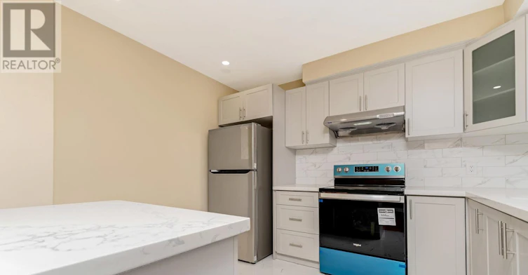 113 Poynter Drive, Toronto, ON, M9R 1L7 - 13