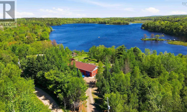 36 Lakeview Drive