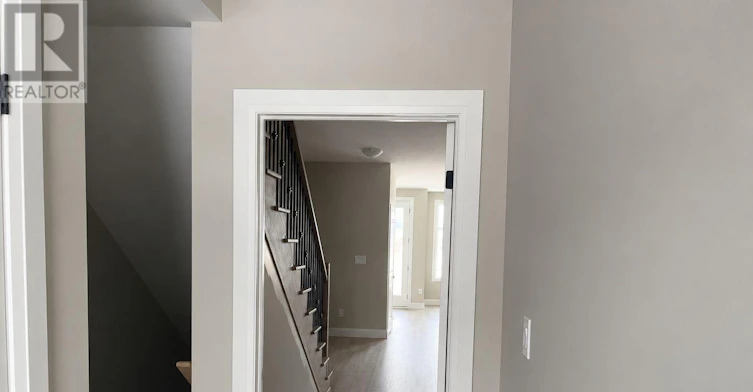 60 Keystone Trail, Welland, ON, L3B 5C2 - 6