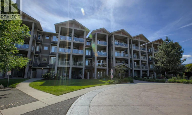 206-3533 Carrington Road