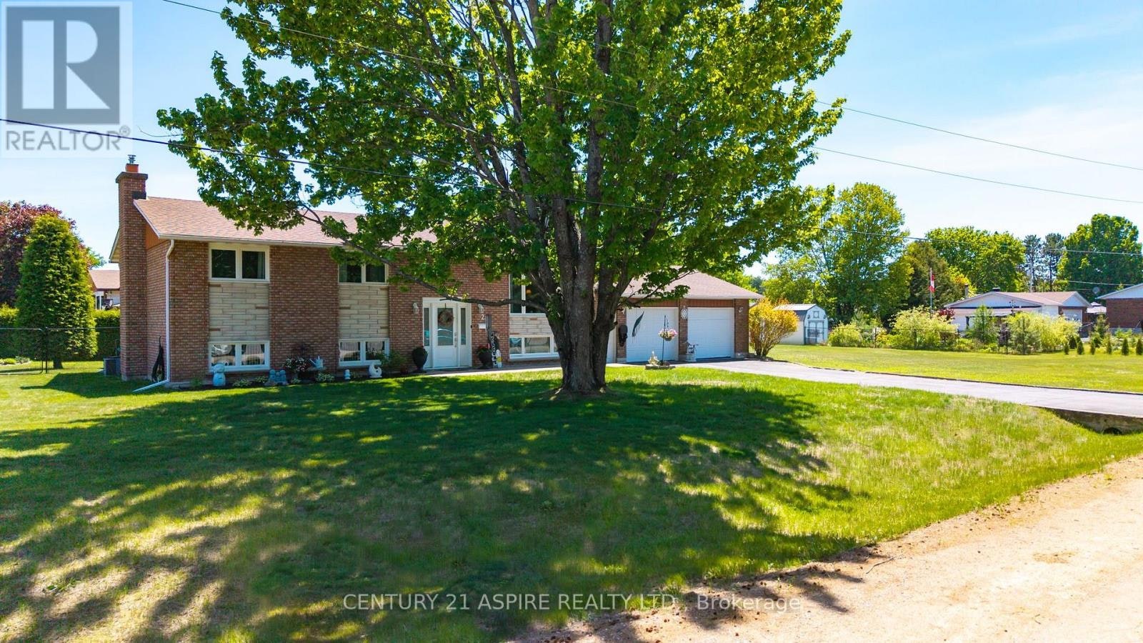 2 Doris Street, Petawawa, ON, K8A 7V1