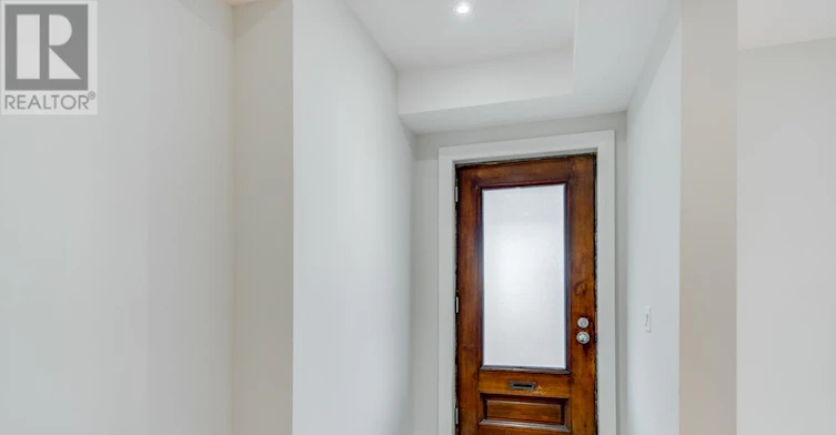MAIN-129 Hilton Avenue, Toronto, ON, M5R 3E8 - 2