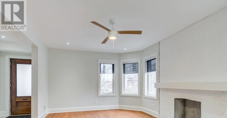 MAIN-129 Hilton Avenue, Toronto, ON, M5R 3E8 - 3
