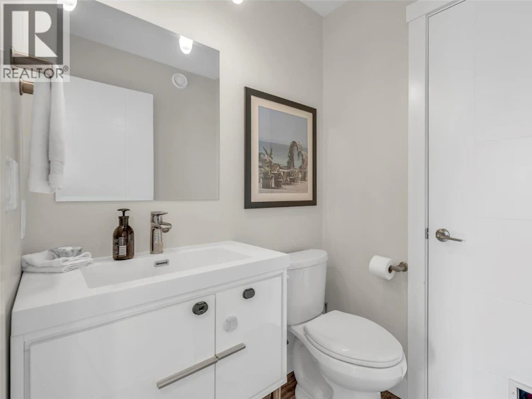 102-436 Pickering Street, Penticton, BC, V2A 4H2 - 20