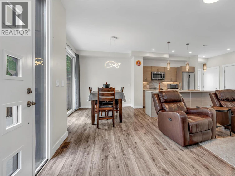 102-436 Pickering Street, Penticton, BC, V2A 4H2 - 9