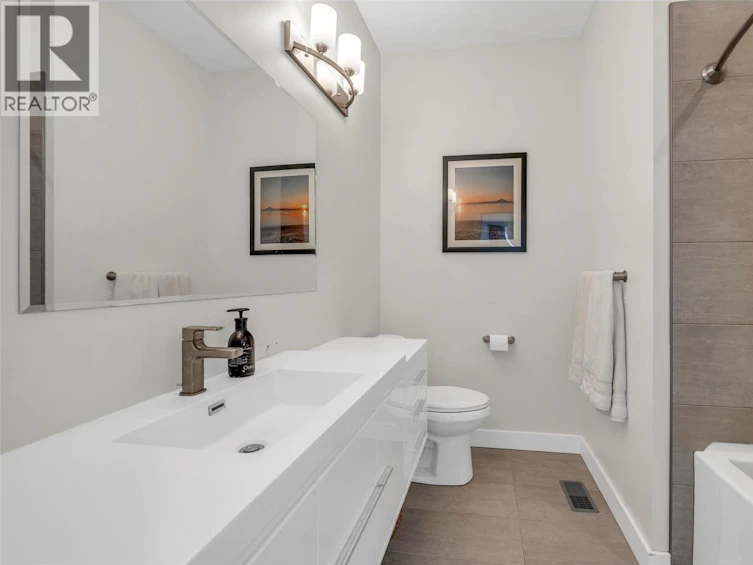 102-436 Pickering Street, Penticton, BC, V2A 4H2 - 29