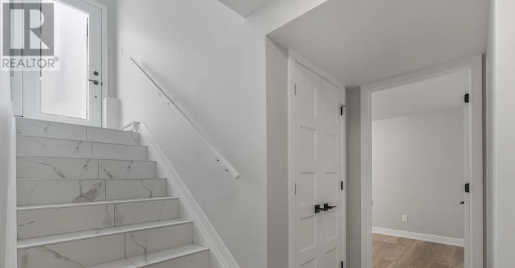 B-978 Katia Street, Limoges, ON, K0A 2M0 - 3