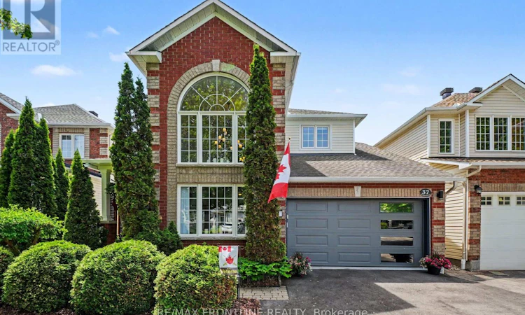 37 Calderwood Way