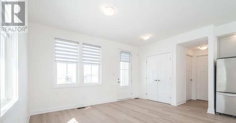 4 Danielle Crescent, Midland, ON, L4R 0A9 - 2