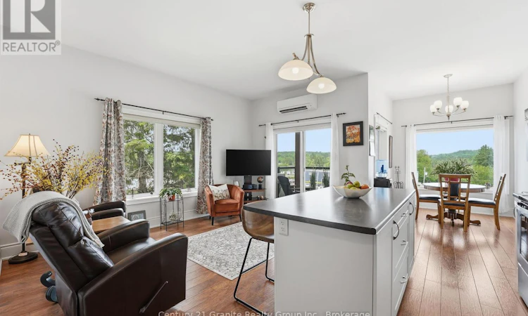 303-9 Newcastle Street