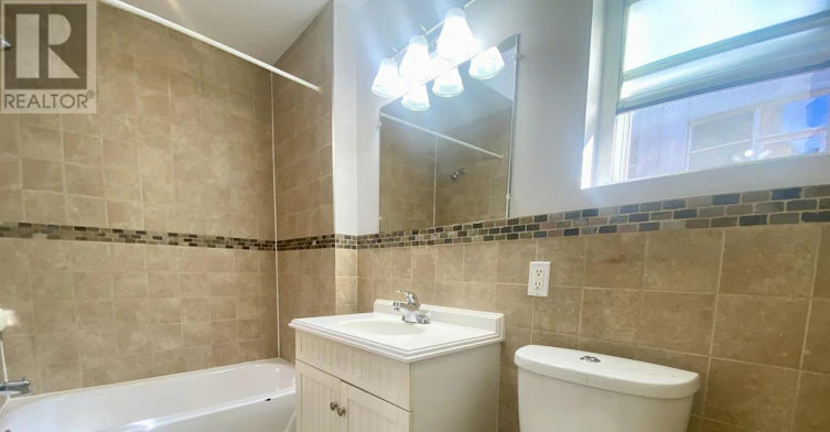 E-341 St Clair Avenue W, Toronto, ON, M5P 1N3 - 16