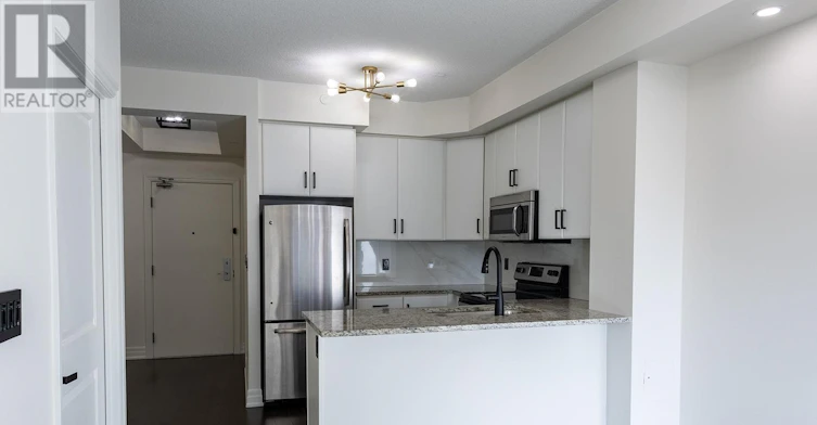 216-111 Civic Square Gate W, Aurora, ON, L4G 0S6