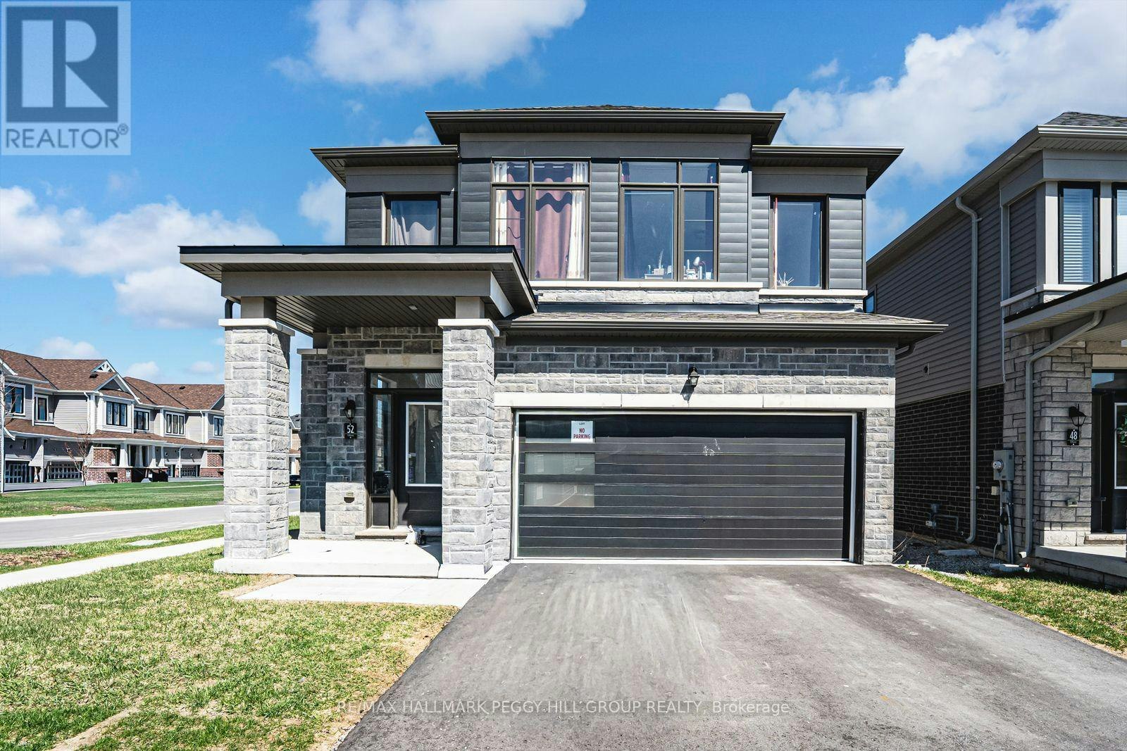 52 Durham Avenue, Barrie, ON, L9J 0W7