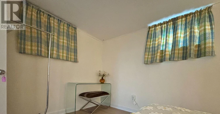 LOWER-260 Ranee Avenue, Toronto, ON, M6A 1N6 - 11