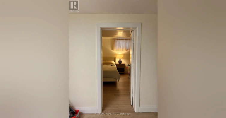 LOWER-260 Ranee Avenue, Toronto, ON, M6A 1N6 - 16