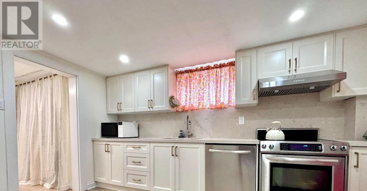LOWER-260 Ranee Avenue, Toronto, ON, M6A 1N6 - 5