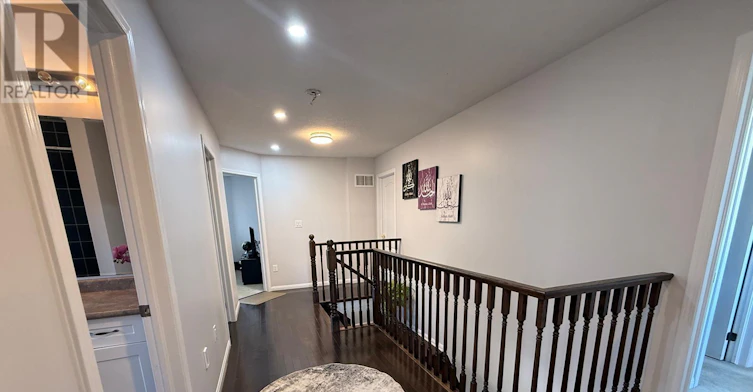 23 Dalton Drive, Cambridge, ON, N3C 0E7 - 11