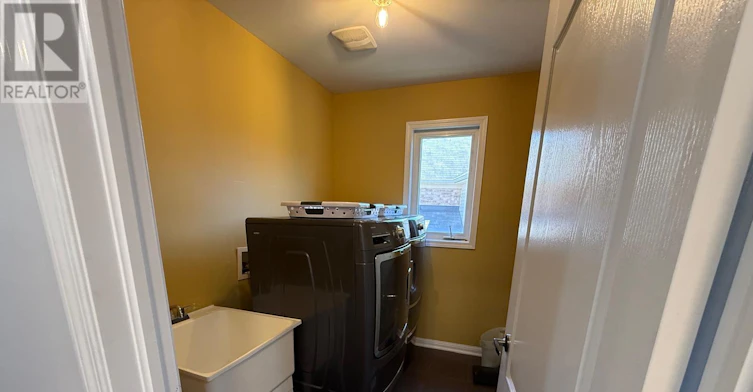 23 Dalton Drive, Cambridge, ON, N3C 0E7 - 21