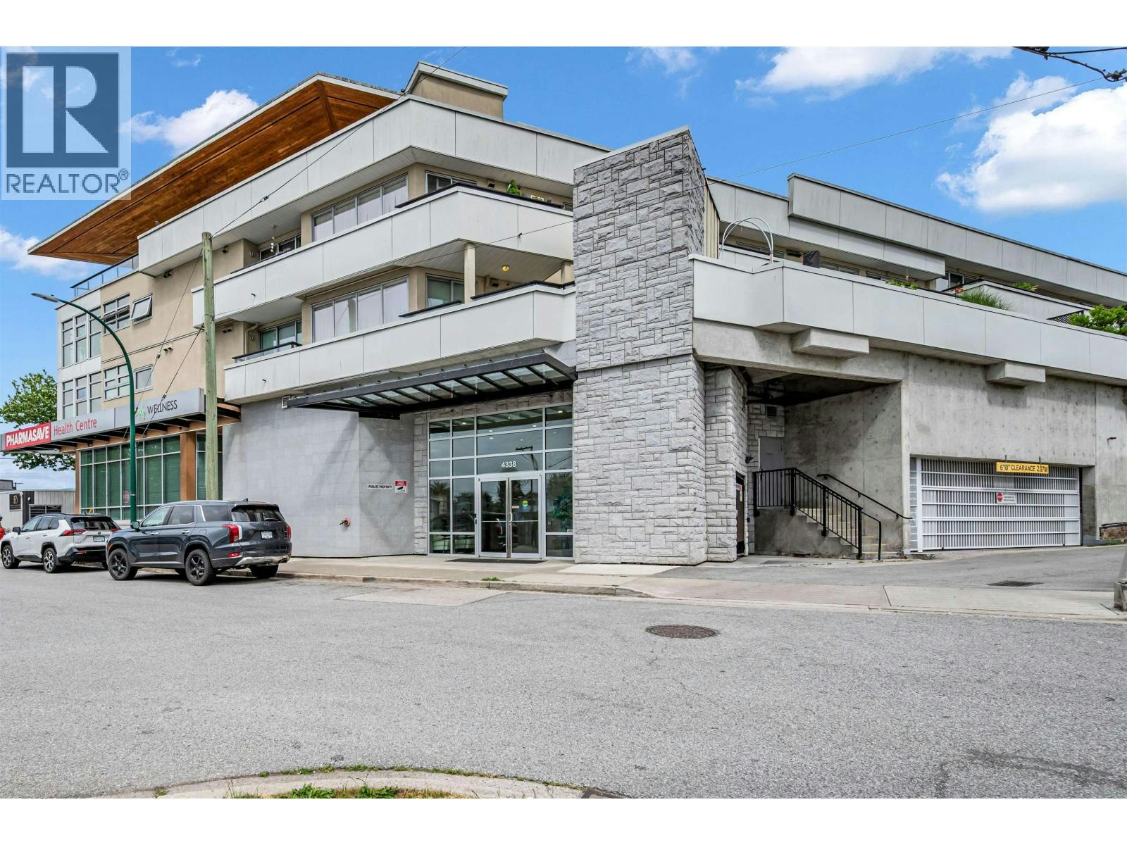 211-4338 Commercial Street, Vancouver, BC, V5N 5G6