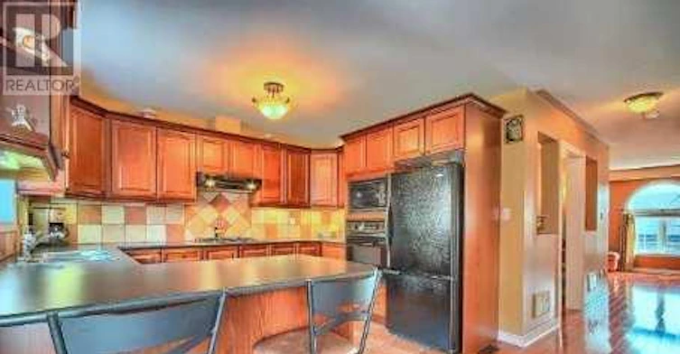 71 Gail Parks Crescent, Newmarket, ON, L3X 3B9 - 5