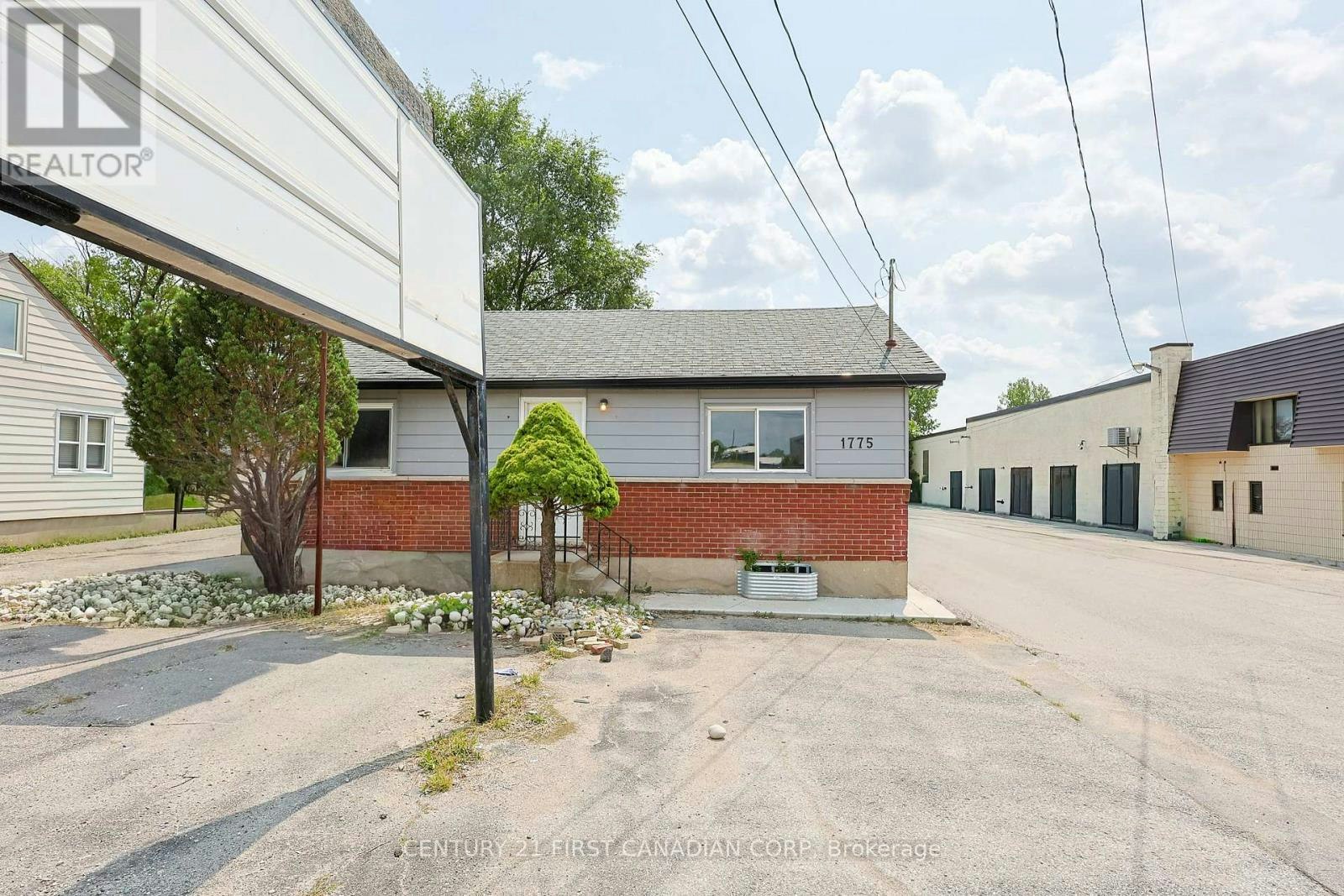 UPPER UNIT-1775 Oxford Street E, London, ON, N5V 2Z6 - 3