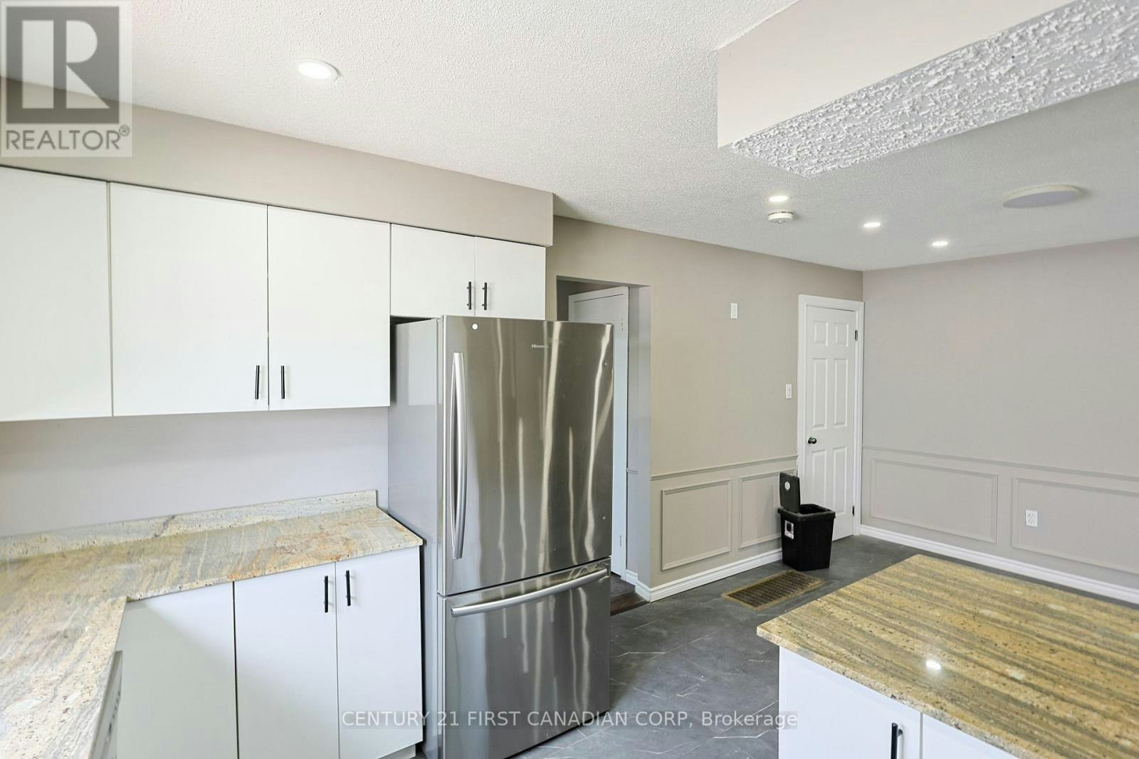 UPPER UNIT-1775 Oxford Street E, London, ON, N5V 2Z6 - 27
