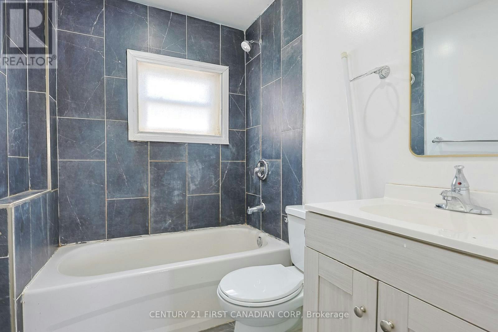 UPPER UNIT-1775 Oxford Street E, London, ON, N5V 2Z6 - 10