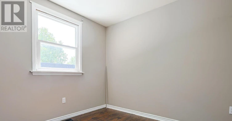 UPPER UNIT-1775 Oxford Street E, London, ON, N5V 2Z6 - 34