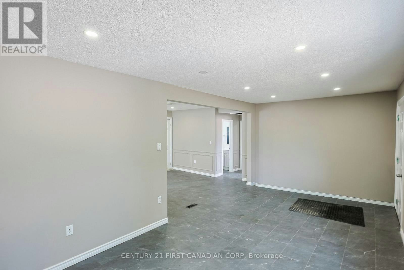 UPPER UNIT-1775 Oxford Street E, London, ON, N5V 2Z6 - 23