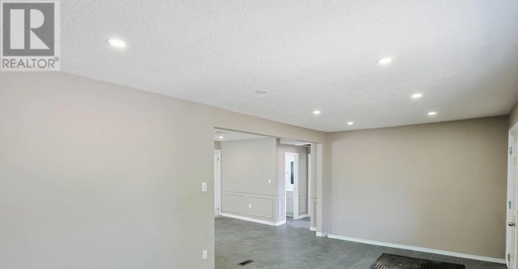 UPPER UNIT-1775 Oxford Street E, London, ON, N5V 2Z6 - 23