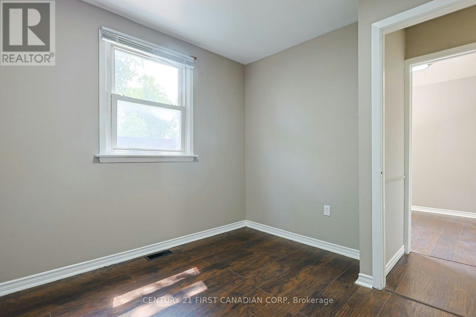 UPPER UNIT-1775 Oxford Street E, London, ON, N5V 2Z6 - 33
