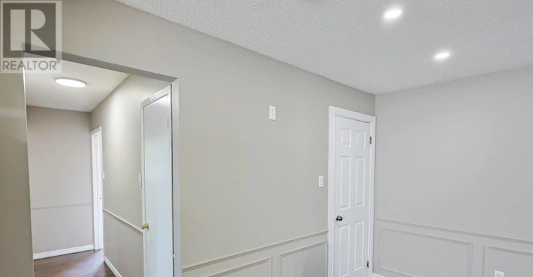 UPPER UNIT-1775 Oxford Street E, London, ON, N5V 2Z6 - 29