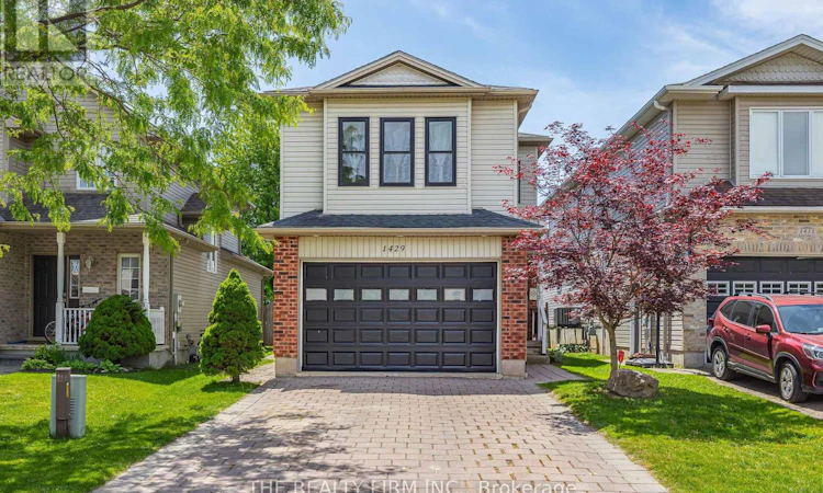 1429 Aspenridge Crescent