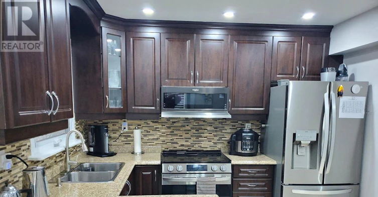 18 Deerpark Crescent, Brampton, ON, L6X 2T7 - 5