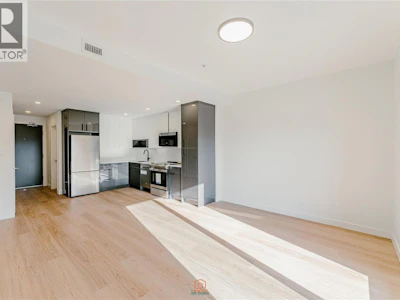 309-1380 Pridham Avenue - 2