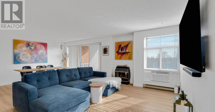 603-8 Christopher Court, Guelph, ON, N1G 4N7 - 13