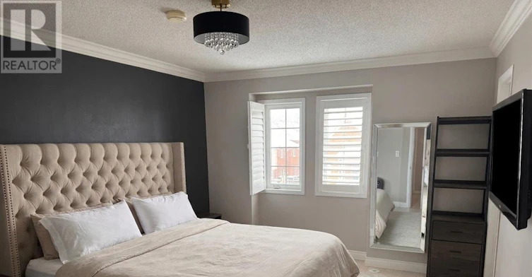 33 Sprucedale Way, Whitby, ON, L1N 9T9 - 7