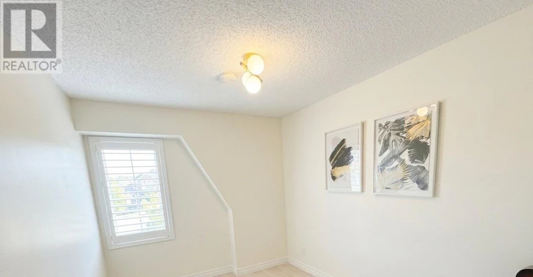 33 Sprucedale Way, Whitby, ON, L1N 9T9 - 10