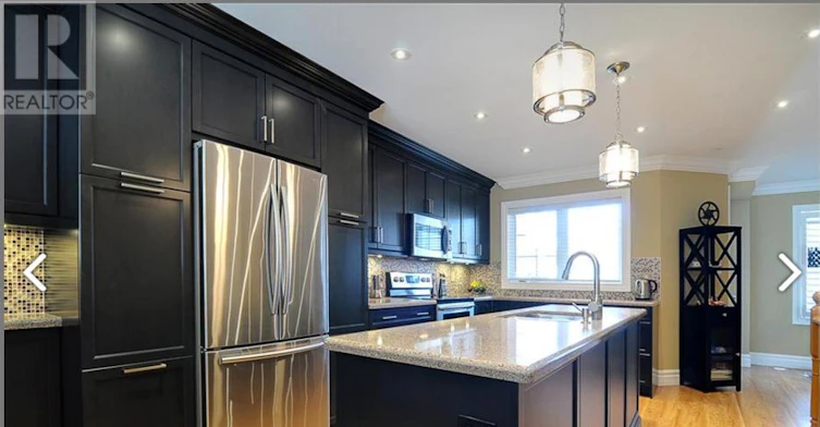 33 Sprucedale Way, Whitby, ON, L1N 9T9 - 2