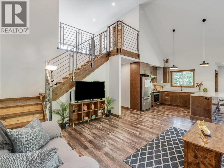 809 Slocan Street, Slocan, BC, V0G 2C0 - 13
