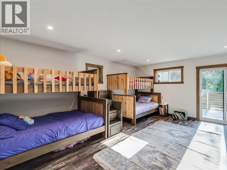 809 Slocan Street, Slocan, BC, V0G 2C0 - 30