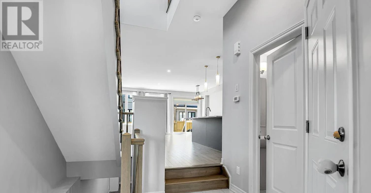45 Mandevilla Crescent, Ottawa, ON, K1T 0Y2 - 5