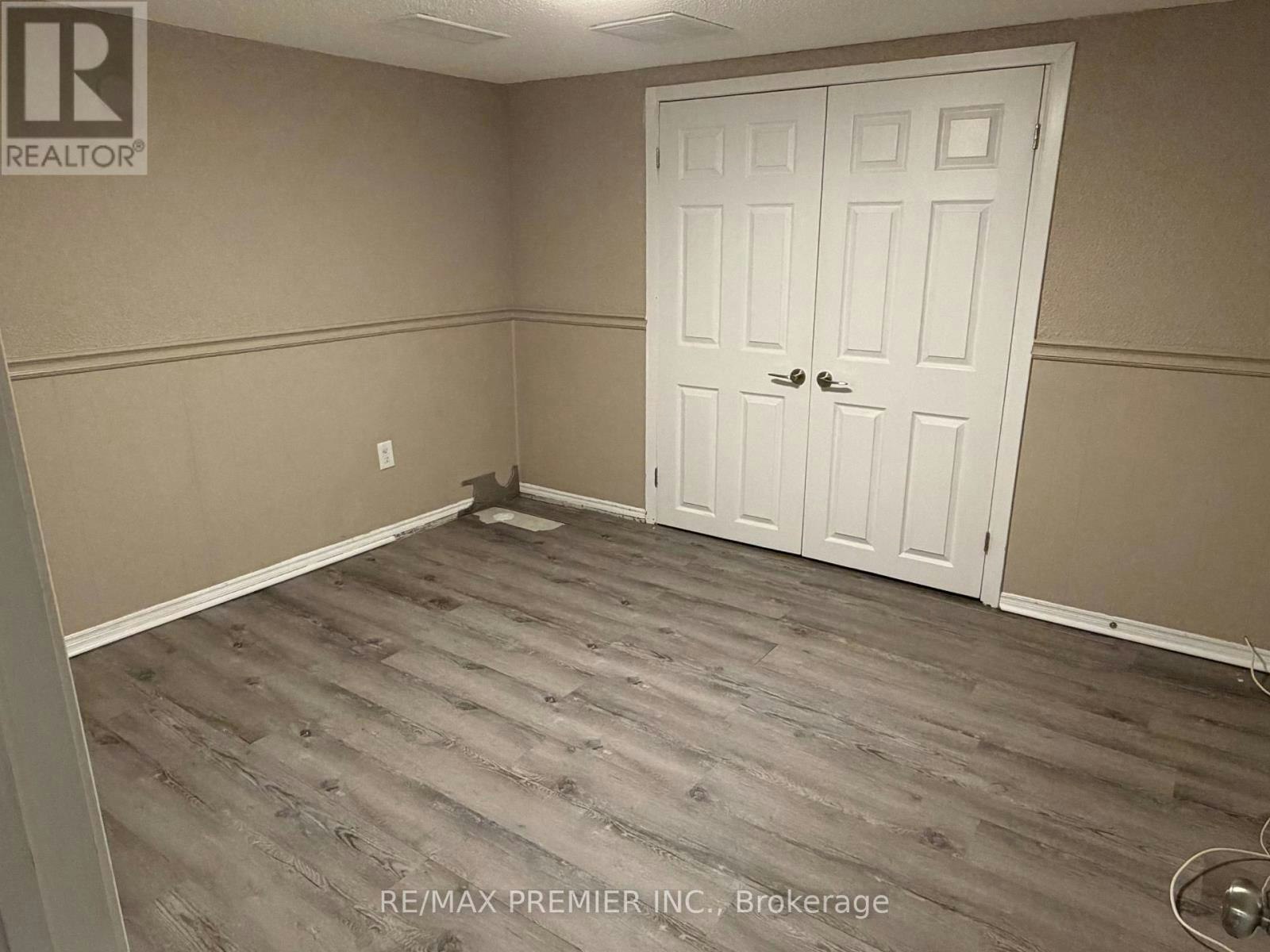 BSMT-404 Rustic Road, Toronto, ON, M6L 1W7 - 6