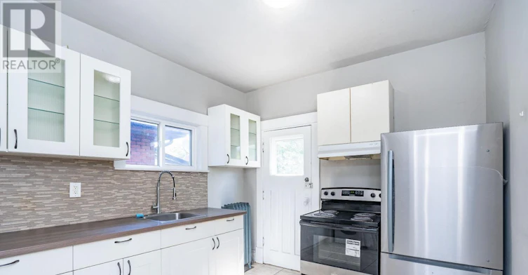UPPER-25 Spadina Avenue, Hamilton, ON, L8M 2W8 - 4