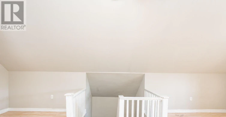 UPPER-25 Spadina Avenue, Hamilton, ON, L8M 2W8 - 17