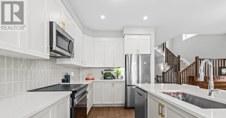 301 Elsie Macgill Walk, Ottawa, ON, K2W 0L1 - 8