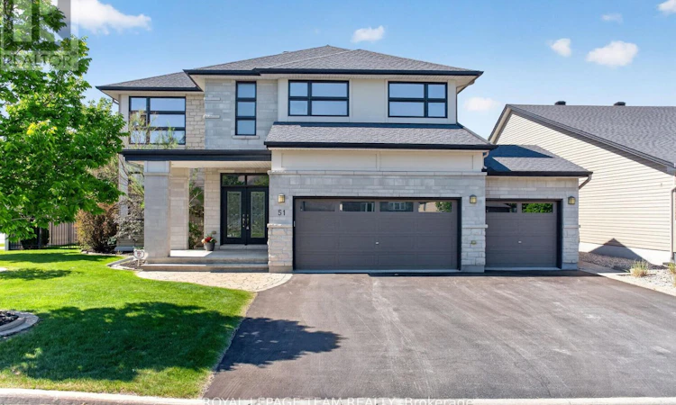 51 Bridle Crest Court